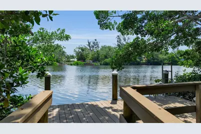 8132 Sanderling Road, Sarasota, FL 34242 - Photo 64