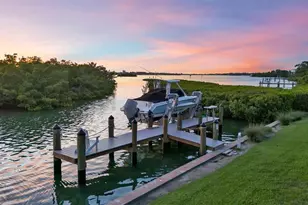 612 Laurel Rd W, Nokomis, FL 34275 - Photo 14