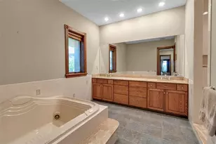 612 Laurel Rd W, Nokomis, FL 34275 - Photo 52