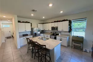 8860 Milestone Dr, Sarasota, FL 34238 - Photo 8
