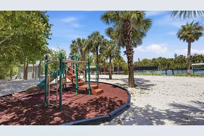 7723 Sanderling Road, Sarasota, FL 34242 - Photo 30