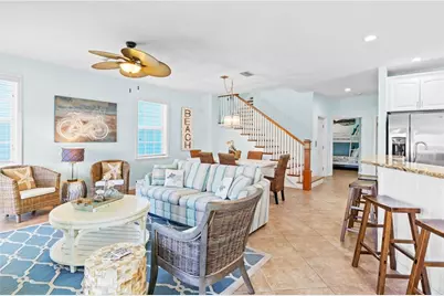7005 Holmes Boulevard, Holmes Beach, FL 34217 - Photo 8