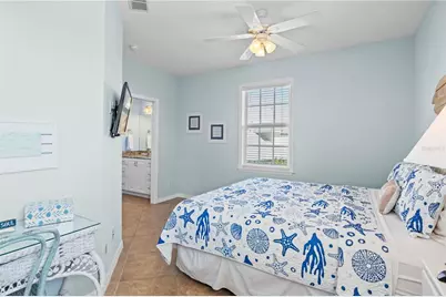 7005 Holmes Boulevard, Holmes Beach, FL 34217 - Photo 28