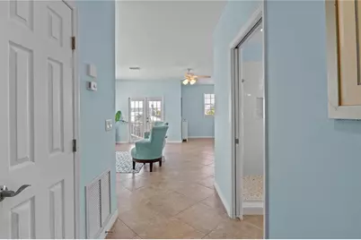 7005 Holmes Boulevard, Holmes Beach, FL 34217 - Photo 18