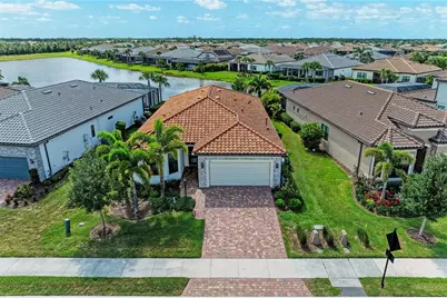 7412 Summerland Cove, Lakewood Ranch, FL 34202 - Photo 2