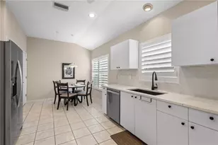 7106 La Ronda Ct, Sarasota, FL 34238 - Photo 6