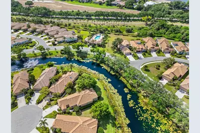 7106 La Ronda Court, Sarasota, FL 34238 - Photo 18