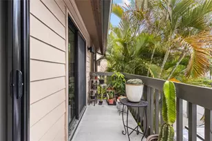 1702 Glenhouse Dr, Sarasota, FL 34231 - Photo 2