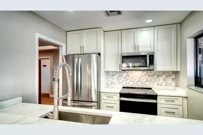 1632 Starling Drive #101, Sarasota, FL 34231 - Photo 58