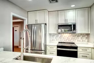 1632 Starling Dr, Sarasota, FL 34231 - Photo 58