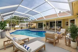 8432 Palm Lakes Ct, Sarasota, FL 34243 - Photo 8