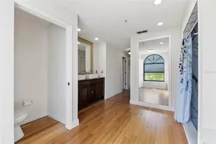 8432 Palm Lakes Ct, Sarasota, FL 34243 - Photo 6