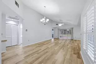 6420 Carrington Cir, Sarasota, FL 34238 - Photo 10