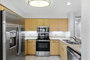 6420 Carrington Cir, Sarasota, FL 34238 - Photo 12