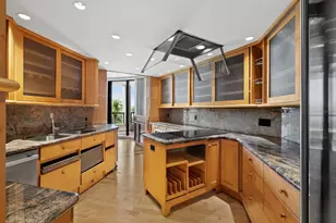 1211 Gulf of Mexico Dr, Longboat Key, FL 34228 - Photo 18