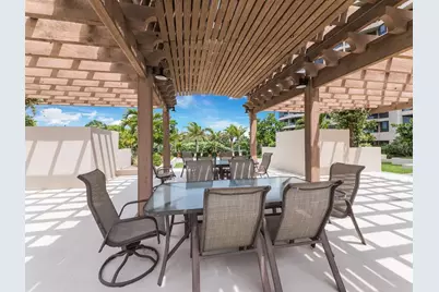 1211 Gulf Of Mexico Drive #109, Longboat Key, FL 34228 - Photo 38