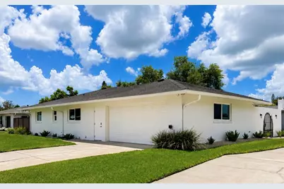 2806 Satsuma Drive, Sarasota, FL 34239 - Photo 2