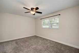 1330 Georgetowne Cir, Sarasota, FL 34232 - Photo 22