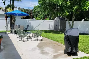 3440 Chapel Dr, Sarasota, FL 34234 - Photo 22