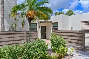 609 Woodlawn Dr, Bradenton, FL 34210 - Photo 2