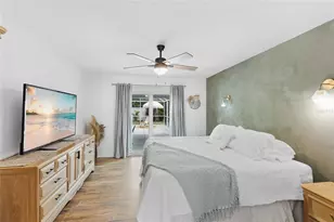 4817 Post Pointe Dr, Sarasota, FL 34233 - Photo 14