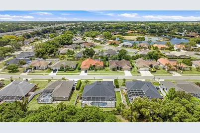 4817 Post Pointe Drive, Sarasota, FL 34233 - Photo 32