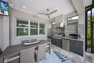 8310 Redonda Loop, Lakewood Ranch, FL 34202 - Photo 10