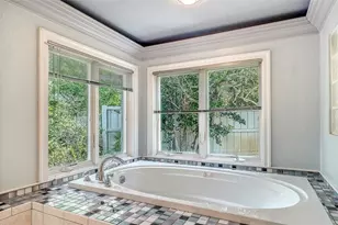 3424 Tanglewood Dr, Sarasota, FL 34239 - Photo 34