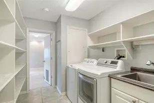 3424 Tanglewood Dr, Sarasota, FL 34239 - Photo 62