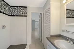3424 Tanglewood Dr, Sarasota, FL 34239 - Photo 60