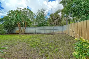 3424 Tanglewood Dr, Sarasota, FL 34239 - Photo 48