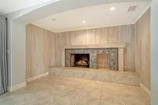 3424 Tanglewood Dr, Sarasota, FL 34239 - Photo 14