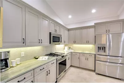 9607 Sea Turtle Terrace #201, Bradenton, FL 34212 - Photo 6