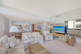 1045 Gulf of Mexico Dr, Longboat Key, FL 34228 - Photo 10