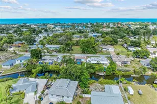 312 Winfield Way, Nokomis, FL 34275 - Photo 6