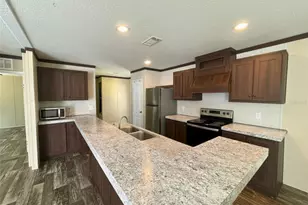 9827 SE Hoth Rd, Arcadia, FL 34266 - Photo 26