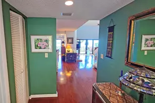 1335 Landings Dr, Sarasota, FL 34231 - Photo 10