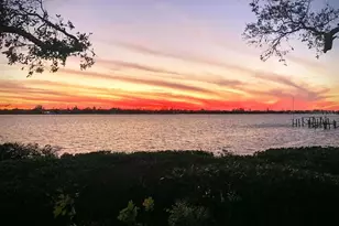 1335 Landings Dr, Sarasota, FL 34231 - Photo 10