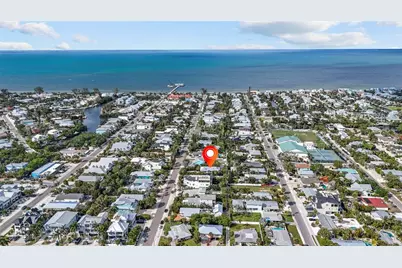315 Spring Avenue, Anna Maria, FL 34216 - Photo 2