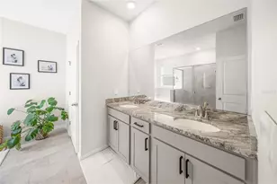 2013 Midnight Pearl Dr, Sarasota, FL 34240 - Photo 12