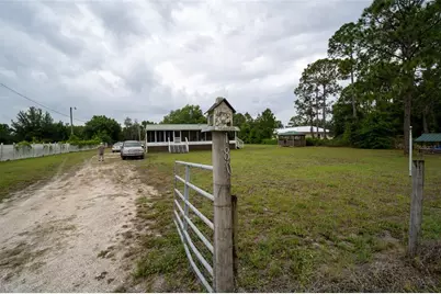 1809 E Holiday Drive, Lorida, FL 33857 - Photo 4