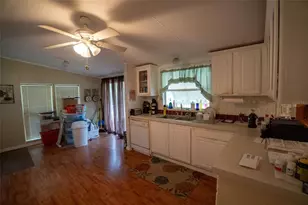 1809 E Holiday Dr, Lorida, FL 33857 - Photo 12