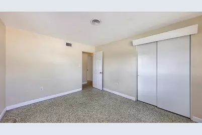 2542 Tulip Street, Sarasota, FL 34239 - Photo 20