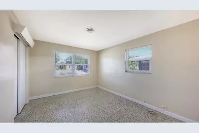 2542 Tulip Street, Sarasota, FL 34239 - Photo 18