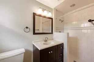 2542 Tulip St, Sarasota, FL 34239 - Photo 14