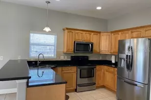 5210 Levi Ln, Sarasota, FL 34233 - Photo 6