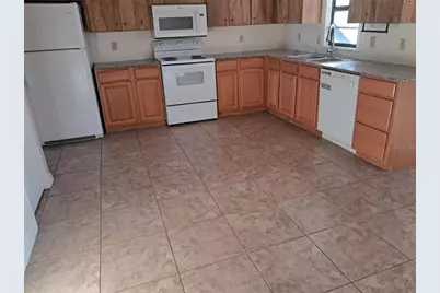 1071 Piedmont Road, Venice, FL 34293 - Photo 2