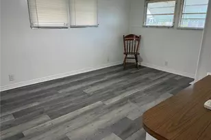 5221 Beechmont Ave, Sarasota, FL 34234 - Photo 14