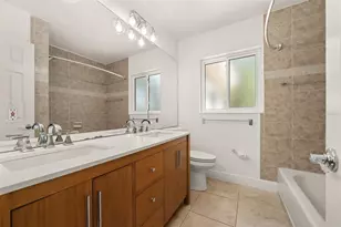 3317 Bougainvillea St, Sarasota, FL 34239 - Photo 36