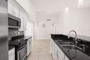 3317 Bougainvillea St, Sarasota, FL 34239 - Photo 32